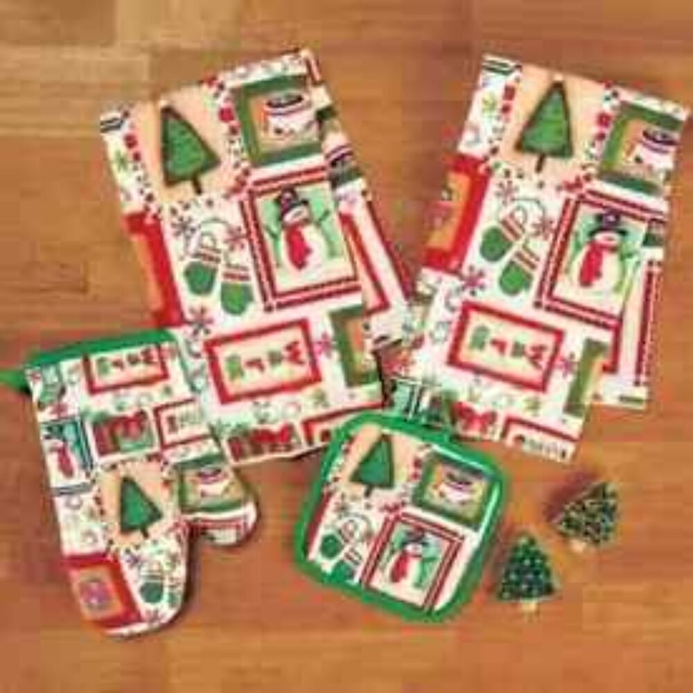 Holiday 4 PC Set Snowman Patch Oven Mitt, Pot Holder, and Towels